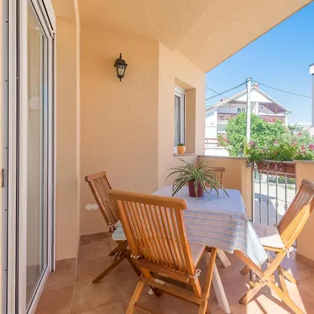 Nera Apartament *