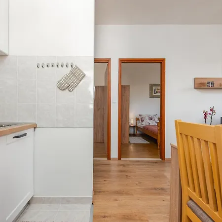 Apartament Nera *