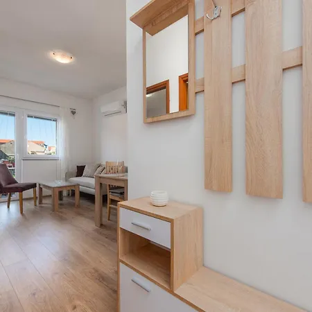 شقة Nera زادار