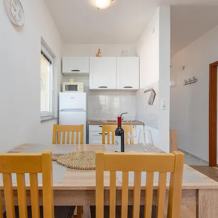 Apartament Nera *