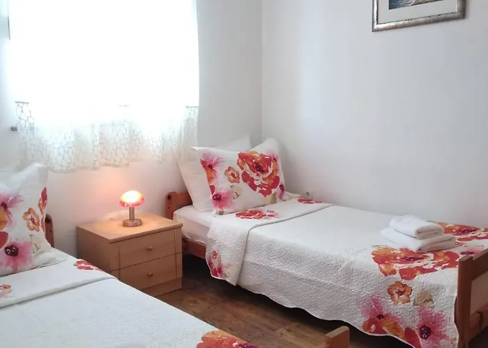 شقة Nera زادار